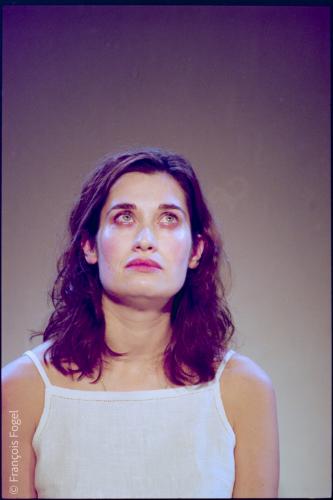 Emmanuelle Devos. 24m3 de silence. Mes Gilles Cohen. Théâtre du Rond-point 2001