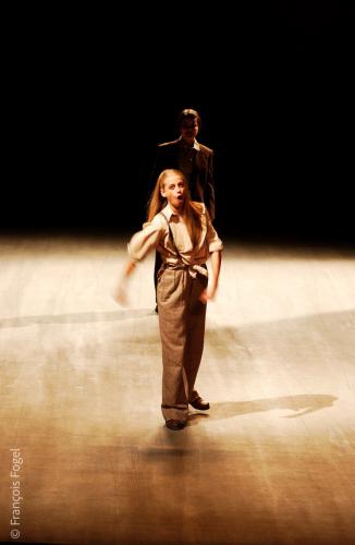 Yvette Bonner et Petra Simkova. La Petite Renarde Rusée, Festival D'Aix-en-Provence 2002