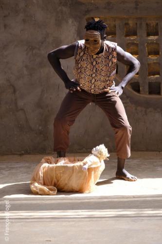 La pièce Peur de la couleur (Sénégal) au Festival Djaram'art