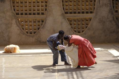 La pièce Peur de la couleur (Sénégal) au Festival Djaram'art