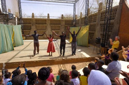 La pièce Peur de la couleur (Sénégal) au Festival Djaram'art