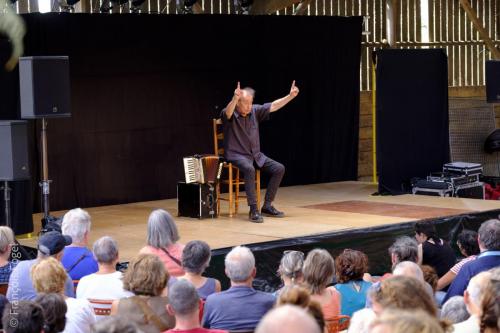 Daniel L'Homond dans L'accent fantôme